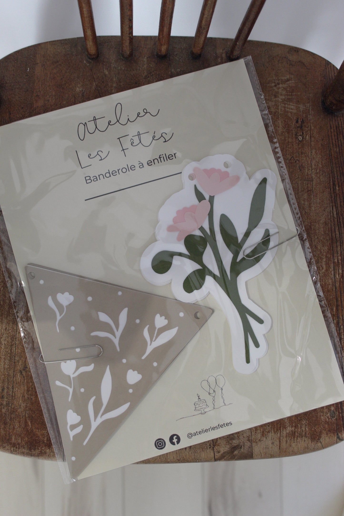 Guirlande thématique fleurs sauvages
