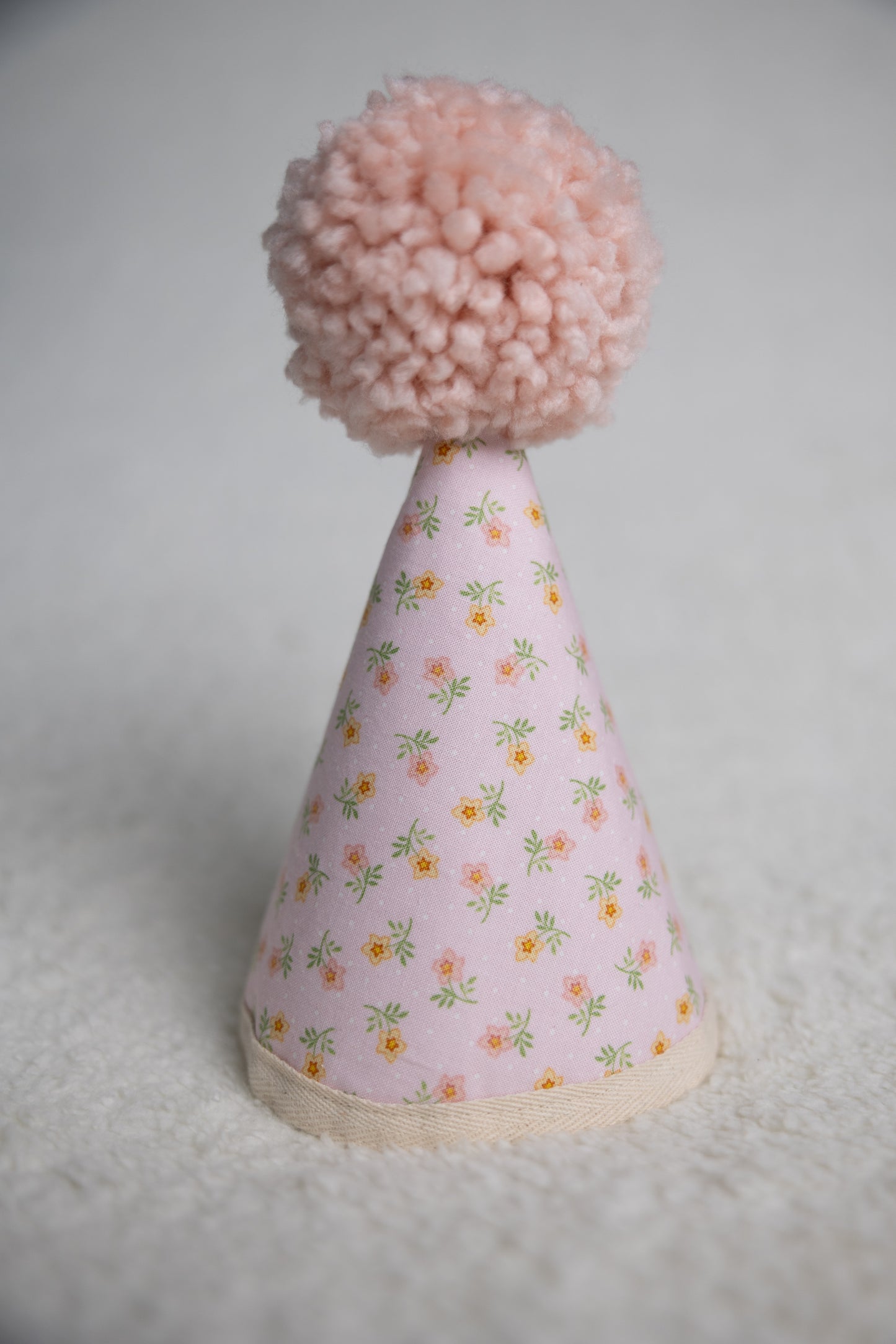 Chapeau petites fleurs roses