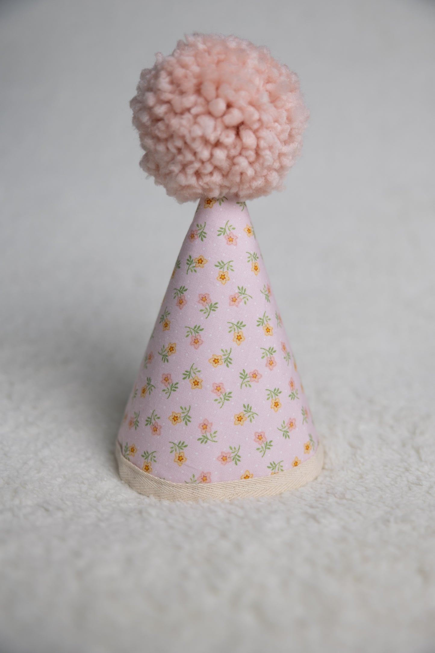 Chapeau petites fleurs roses