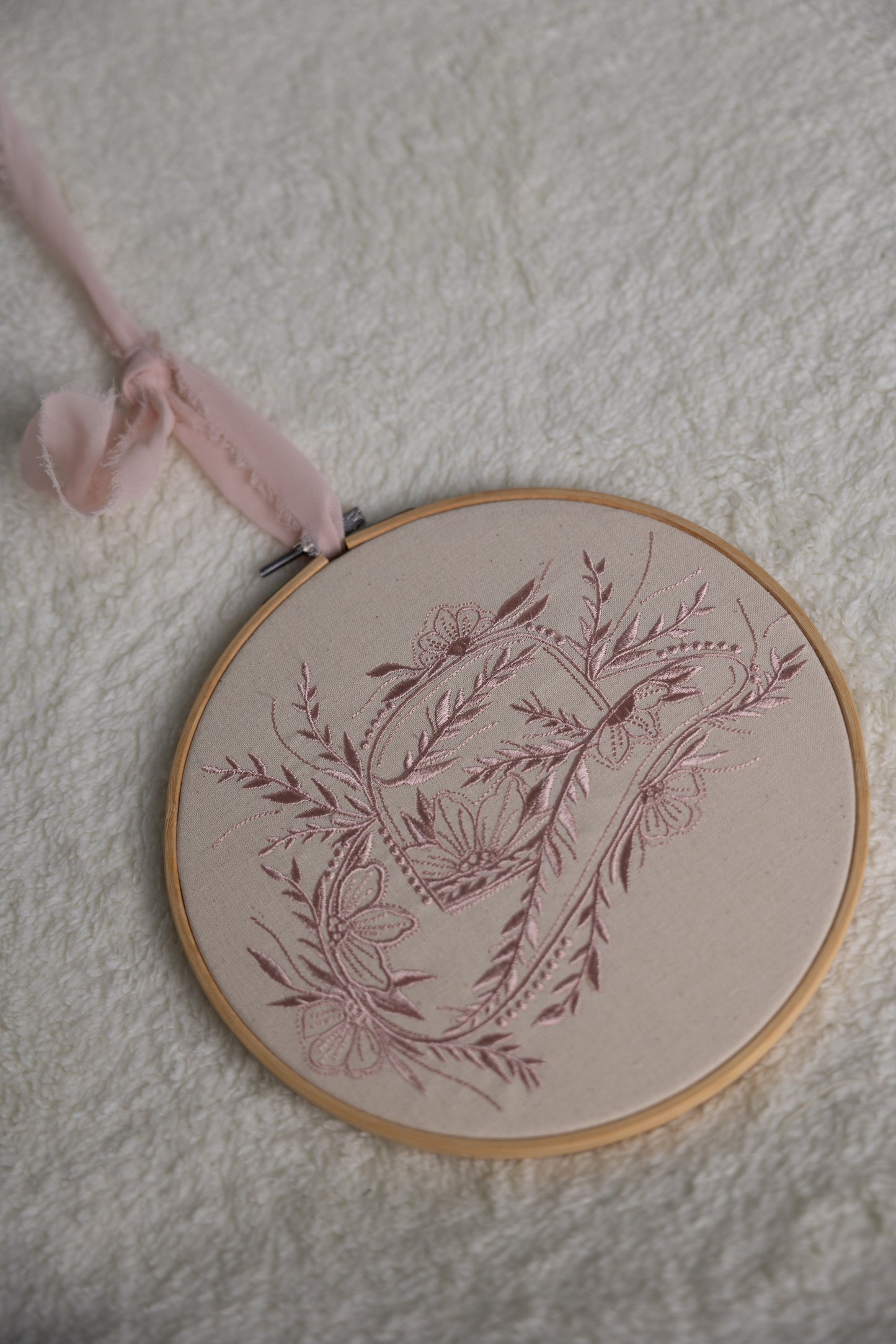 Grande broderie western rose.